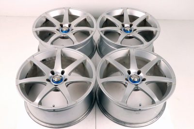 Rays Versus Campionato SS7 18' 8.5J + 38 5x114.3