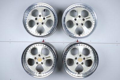 Desmond Re-Amemiya AW7 Forged 17' 8.5J + 42 9.5J + 42 5x114.3