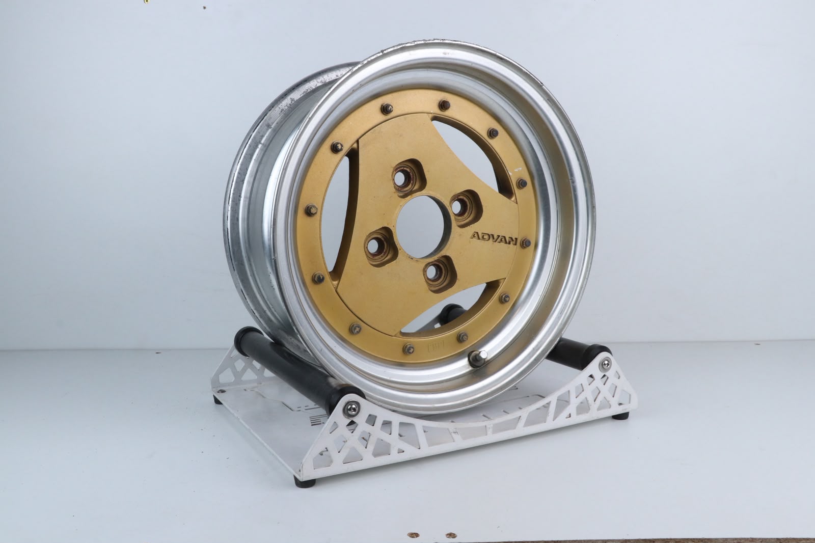 Advan A3A 14′ 6J + 6 4×114.3 – JDM Emergency